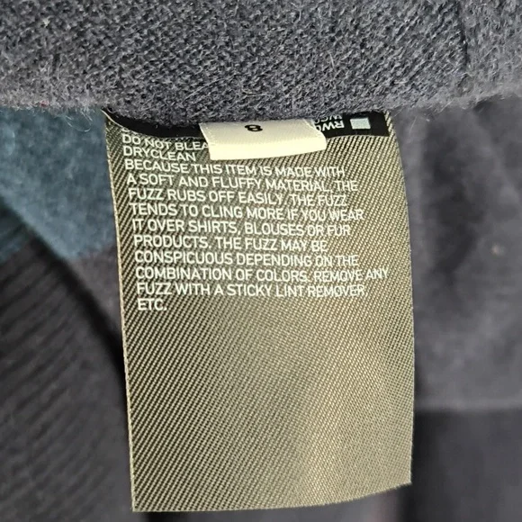 UNIQLO’s Jil Sander Collaboration +J 100% Cashmere Large Scarf Two Toned - Picture 7 of 9